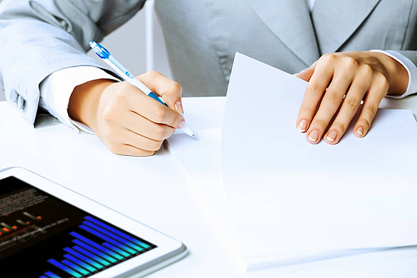 pngtree business person at work office tech desk photo image 9245690[1]